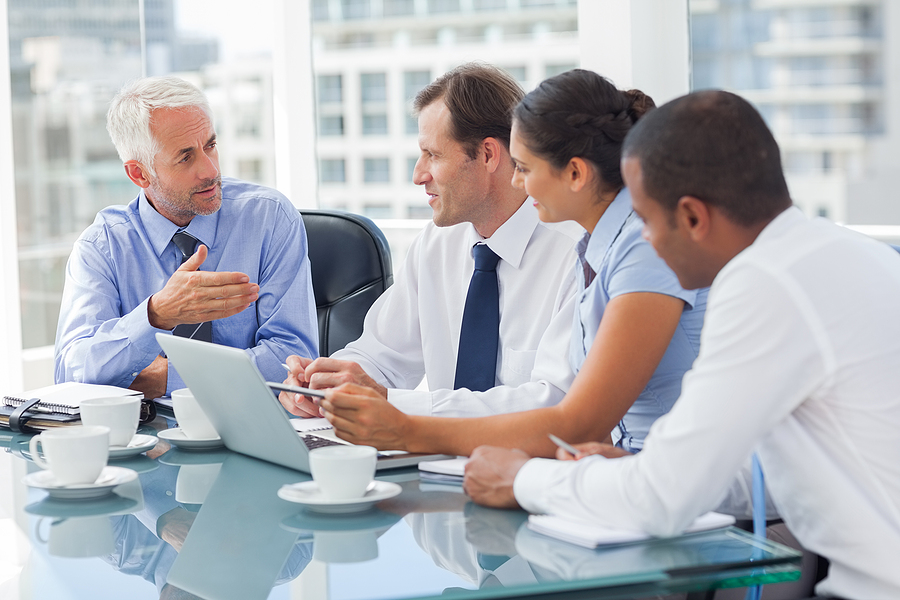 Business owner working with a broker to streamline the process of selling their company quickly and profitably